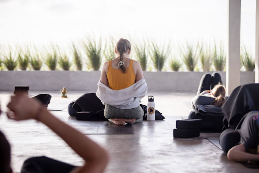 Bali Meditation Retreat: Combining Yin Yoga and Mindfulness for Deep Healing